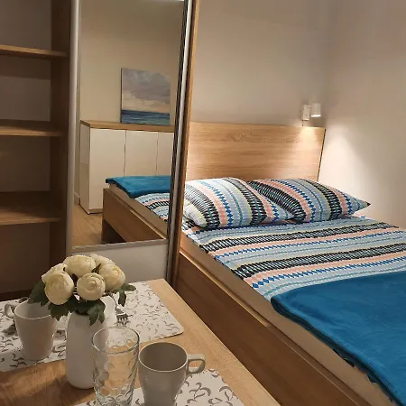 Goscinne Damian Проживание в семье *